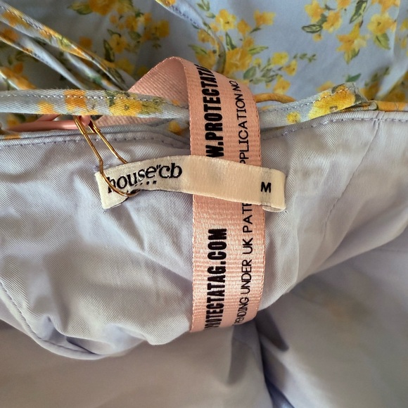 House of CB Saira Blue Vintage Floral M - NWT - Picture 10 of 13